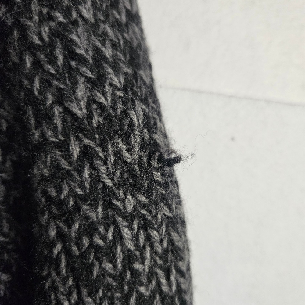 Patagonia Womens XL Gray 100% Wool Chunky Knit Snap Front Cardigan Sweater 51100 - Picture 12 of 12